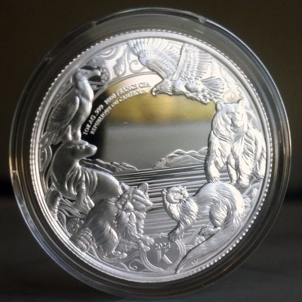 Серебряная монета "Выдра" (Otter) серии "Piscivore" (Рыбояные), пруфлайк, 1 oz серебра 999, Камерун, 2024 S-OTTER-2024 фото