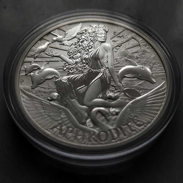 Серебряная монета Афродита серии "Боги Олимпа", 1 доллар 2022, Тувалу APHRODITE22 фото