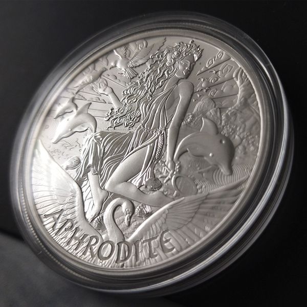 Серебряная монета Афродита серии "Боги Олимпа", 1 доллар 2022, Тувалу APHRODITE22 фото